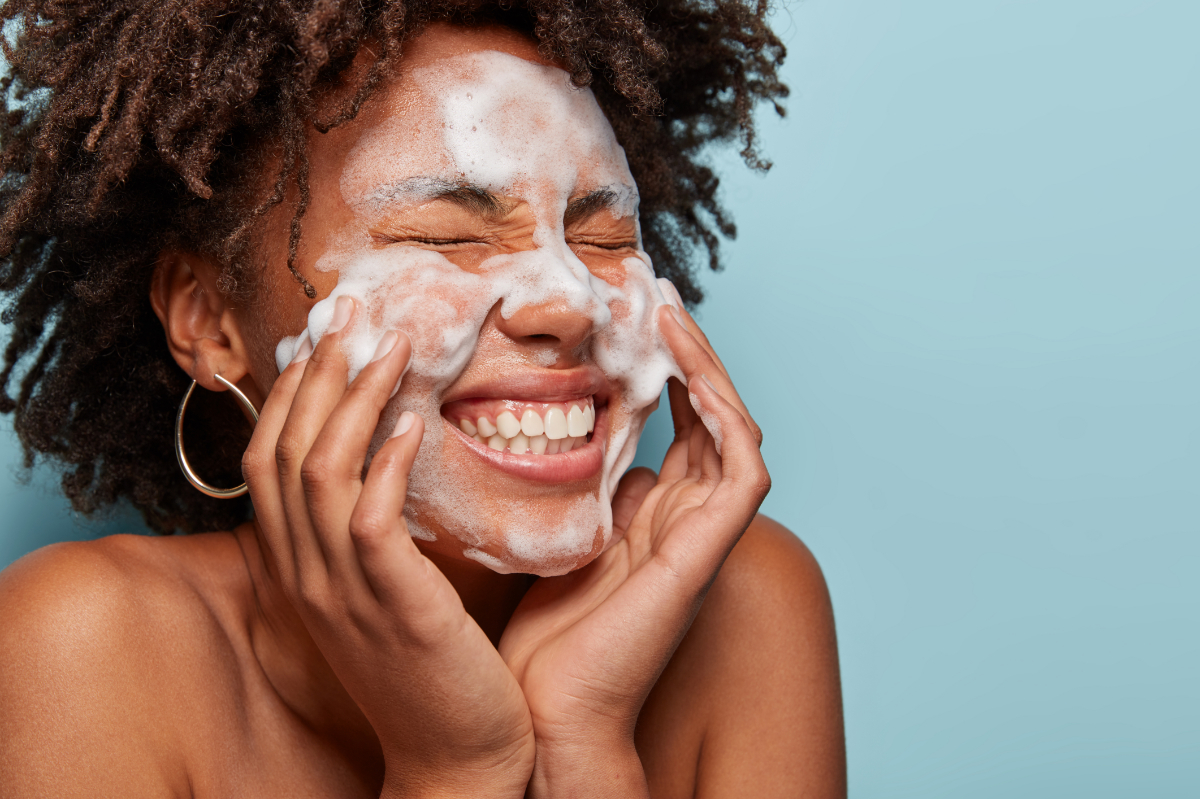 Sapone di Marsiglia: che cos’è, storia, come si produce, benefici, usi e come farlo in casa 4 Sapone di Marsiglia per il viso
