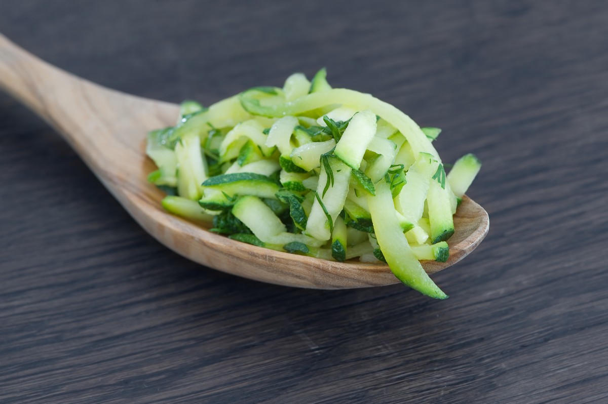 Zucchine lesse: ricetta, calorie e tempo di cottura 2 Zucchine lesse: calorie