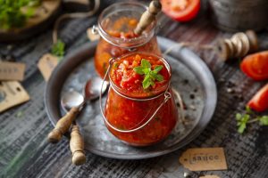 Chutney: che cos&rsquo;&egrave;, come si prepara, usi e 3  varianti  gustose da preparare in casa