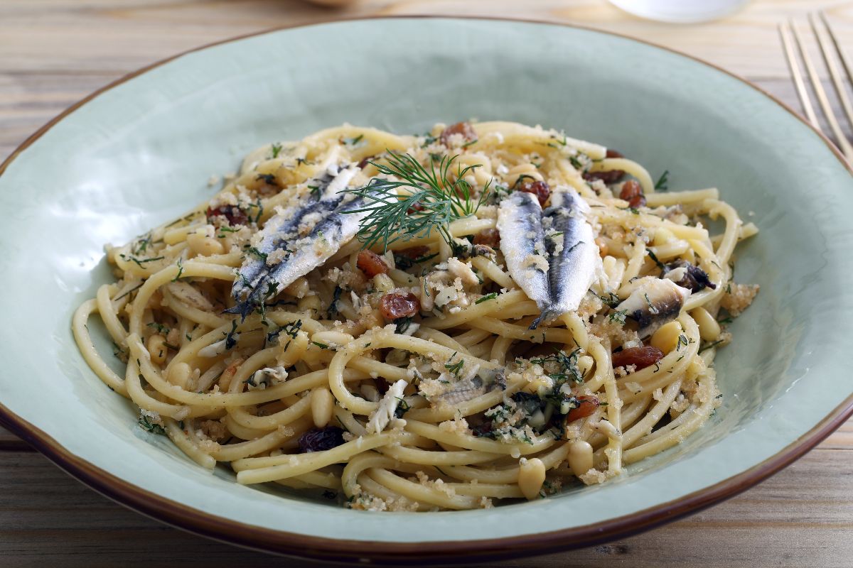 Pasta con le sarde: ricetta classica e semplice 3 Pasta con le sarde semplice