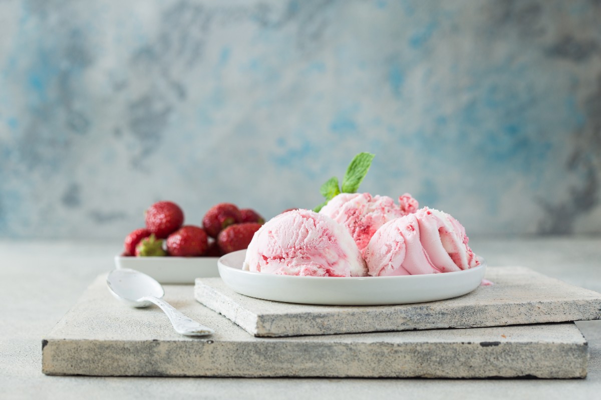 Gelato fatto in casa: come si prepara, calorie e tante ricette gustose 16 gelato alla fragola