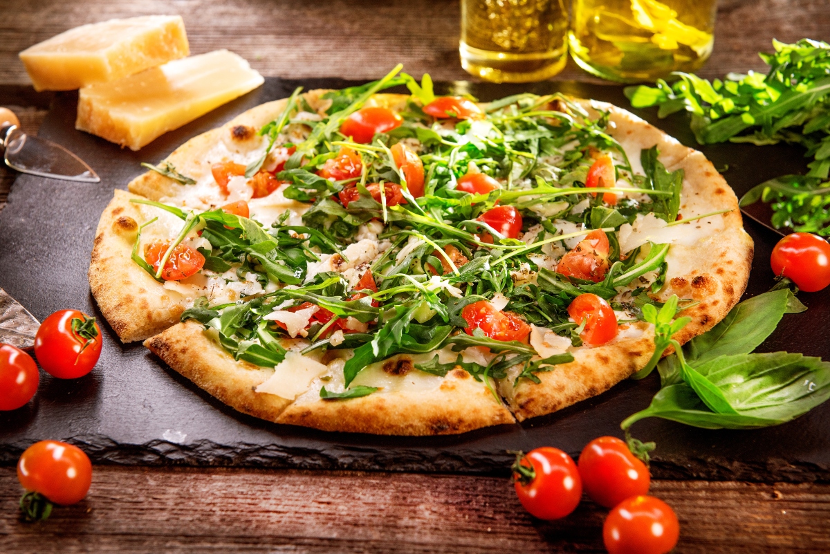 Ricette Bimby: come funziona il robot da cucina e piatti light e veloci da preparare dall’antipasto al dolce 7 ricette Bimby: pizza bianca