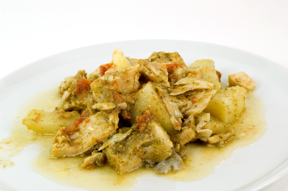 Stoccafisso: cos'è, storia, caratteristiche, valori nutrizionali, benefici, preparazioni culinarie e ricette 12 stoccafisso: ricetta all'Anconetana