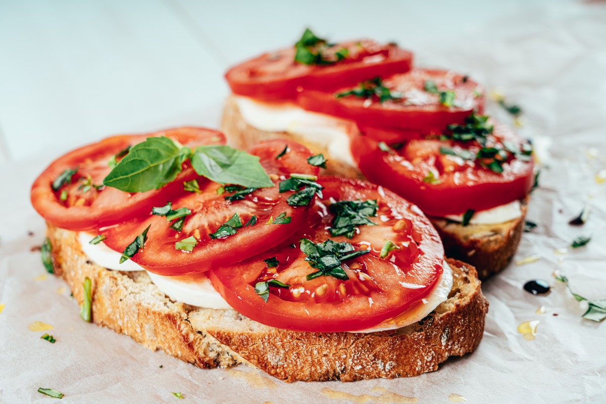 Crostini veloci: 5 ricette facili e sfiziose da preparare a casa 1 crostini veloci freddi