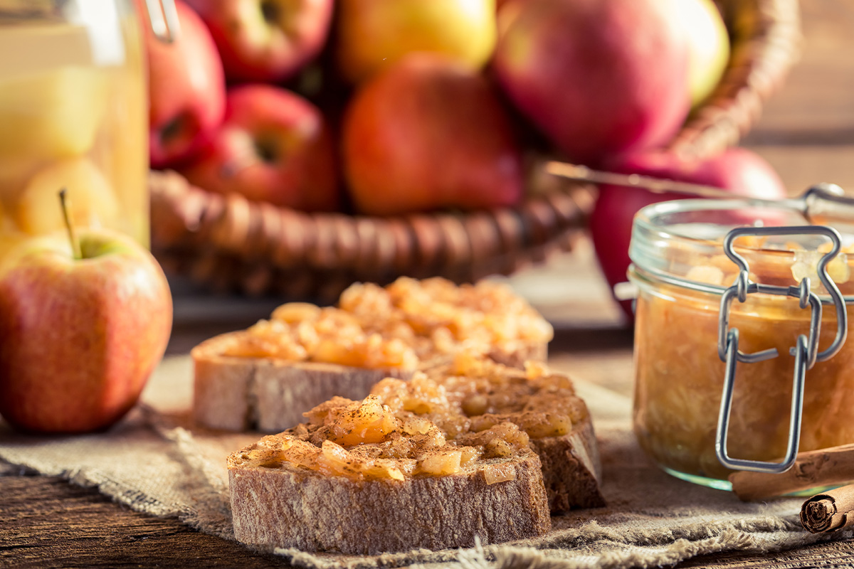 Marmellata di mele, la ricetta facile per una colazione speciale 4 marmellata di mele: perfetta sul pane