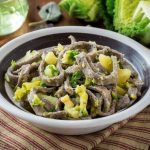 Pizzoccheri, la ricetta classica da preparare a casa 1 Pizzoccheri alla valtellinese ricetta