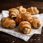 Cornetti salati, veloci, golosi e perfetti per un buffet 3 Cornetti salati: un antipasto sfizioso