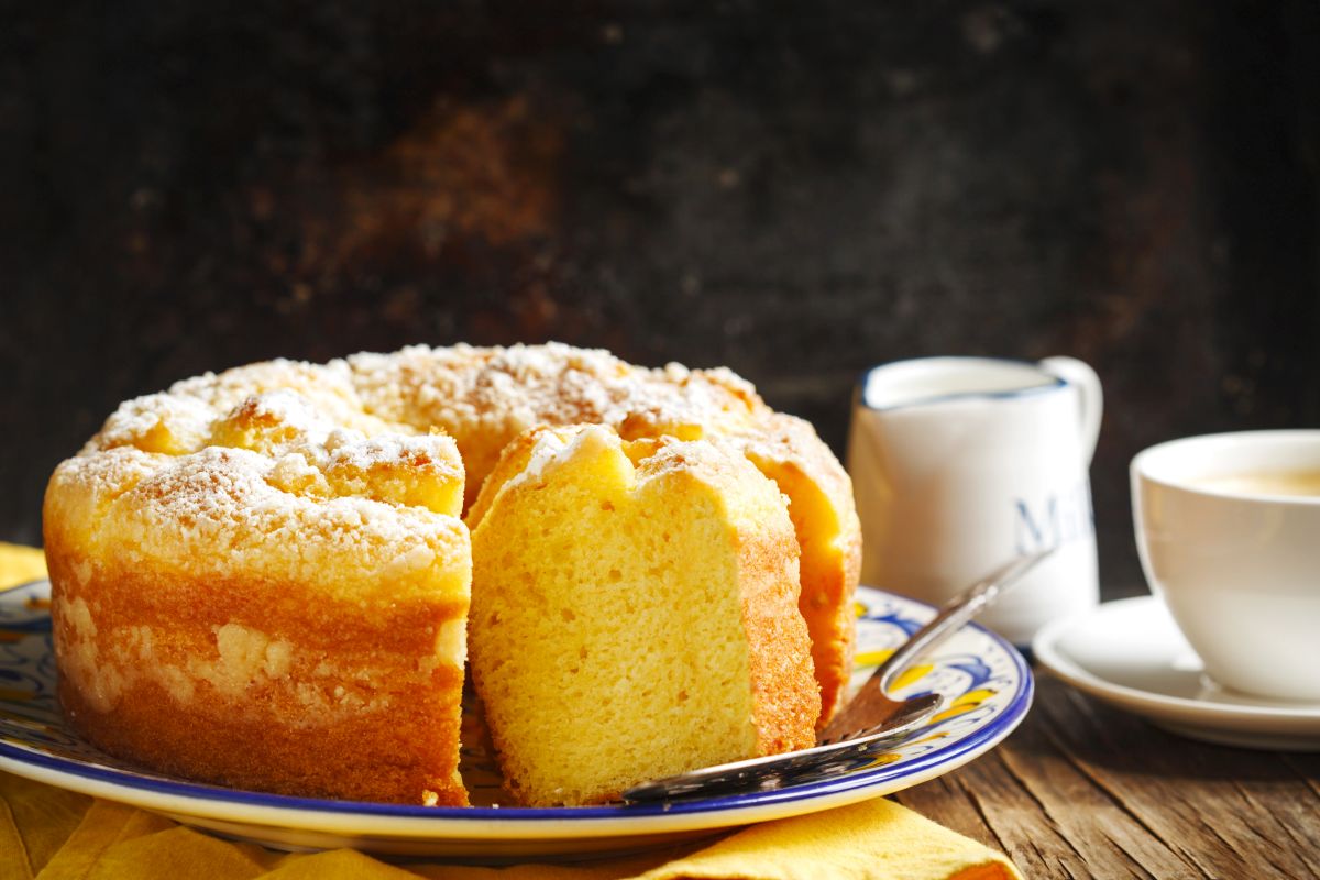 Torta al limone: un dolce goloso, profumato e soffice 6 Torta al limone: un delizioso fine pasto