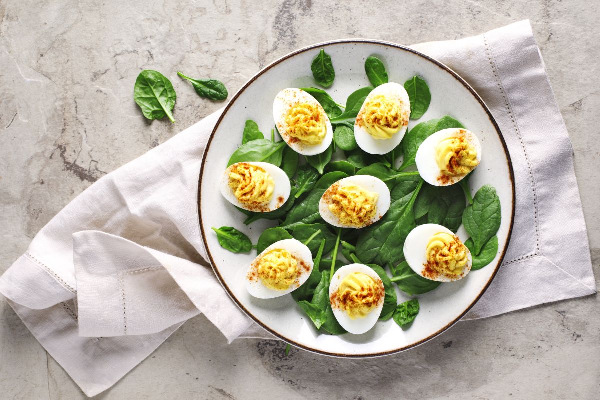 Uova sode, tempi di cottura e ricetta per cucinarle alla perfezione 4 Uova sode: un secondo leggero e completo