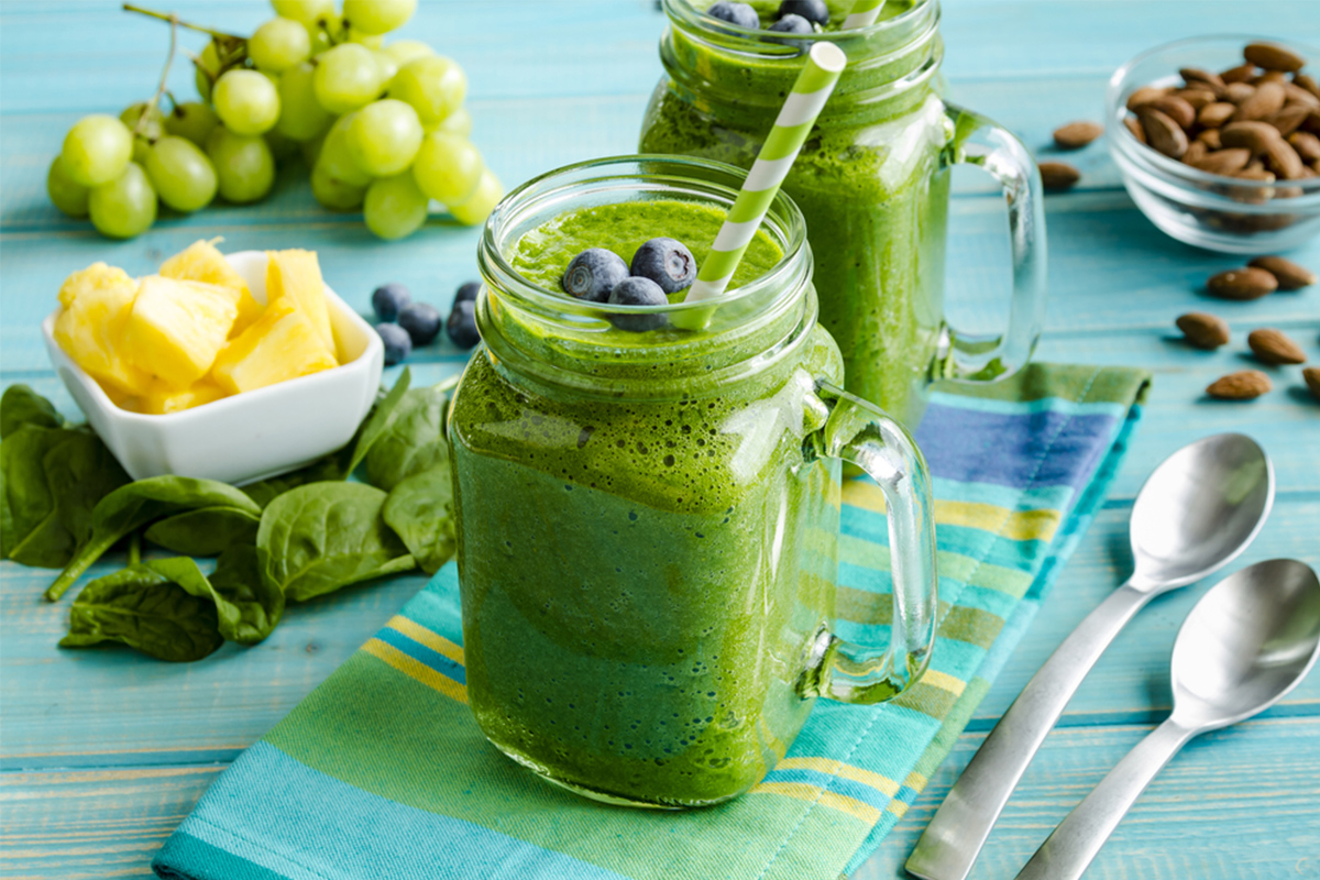 Gli alimenti con meno di 120 calorie da inserire nella tua dieta 35 Alimenti con meno di 120 calorie: smoothie