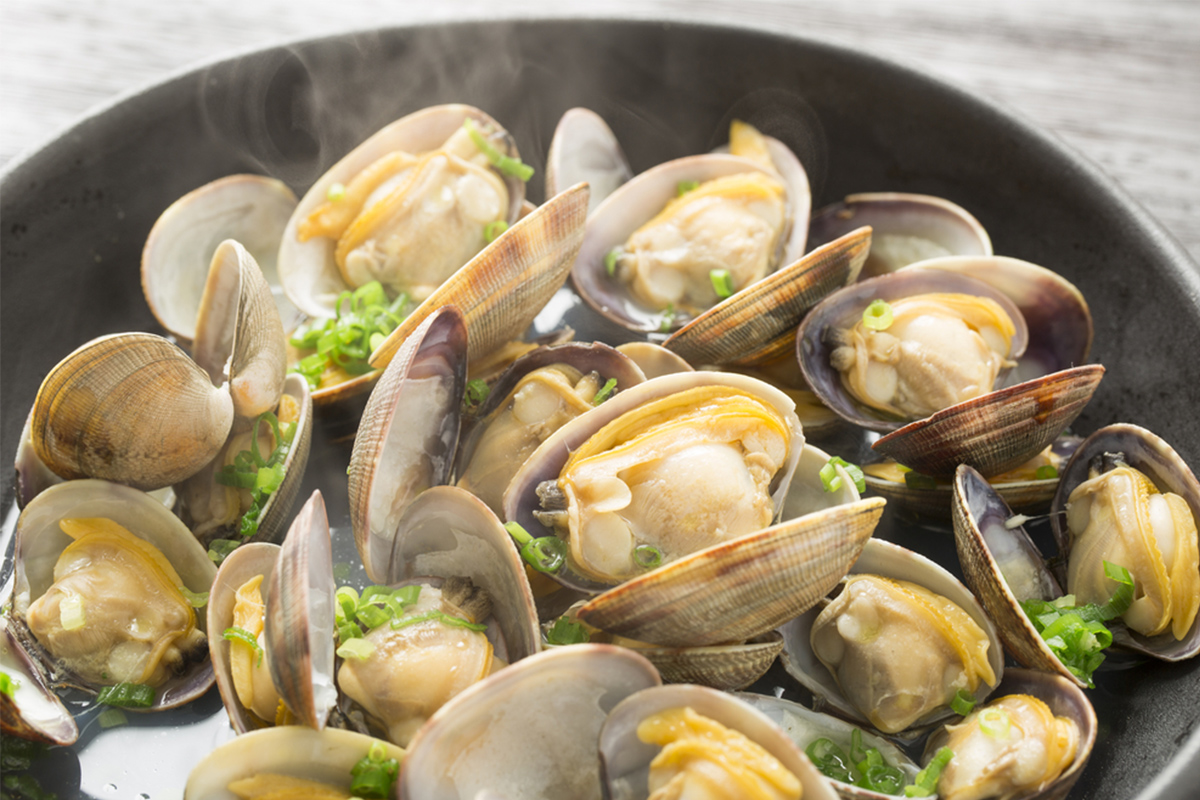 Gli alimenti con meno di 120 calorie da inserire nella tua dieta 39 Alimenti con meno di 120 calorie: vongole