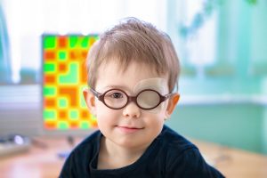 Ambliopia: cos&rsquo;&egrave;, come si manifesta, cause, diagnosi e cure dell&rsquo;occhio pigro negli adulti e nei bambini
