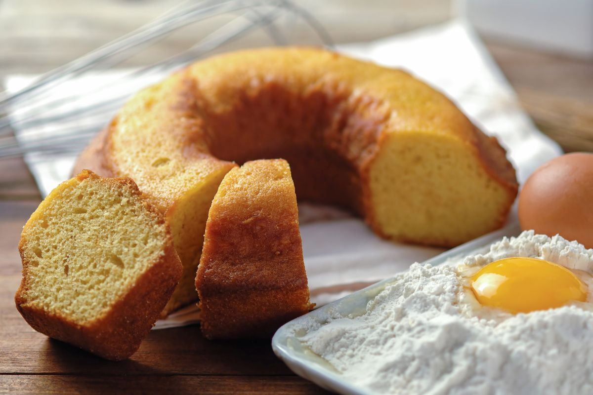 Ciambellone all'acqua, la ricetta soffice senza latte 2 ciambellone all'acqua: perfetto per gli intolleranti al lattosio