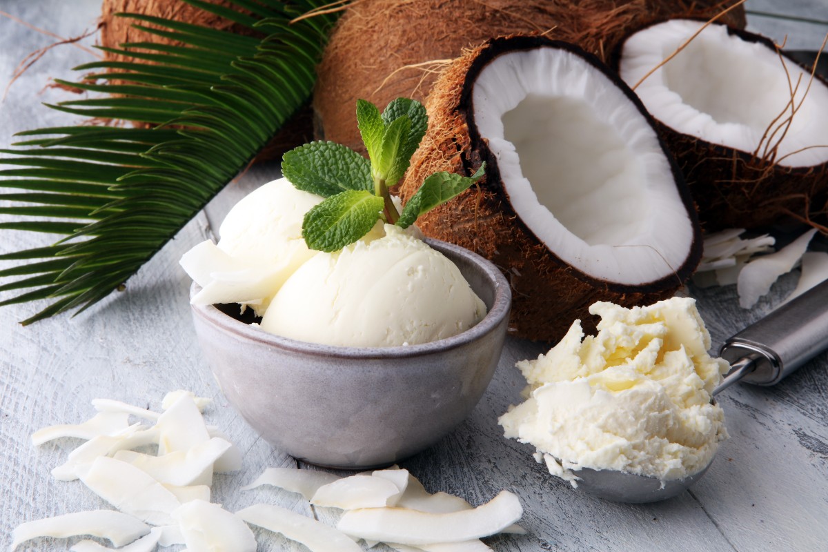 Gelato al cocco fatto in casa: ricetta classica e variante senza lattosio 2 gelato al cocco: calorie