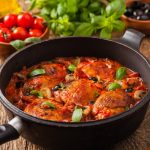 La ricetta del pollo alla cacciatora: un secondo piatto gustoso 1 pollo alla cacciatora ricetta