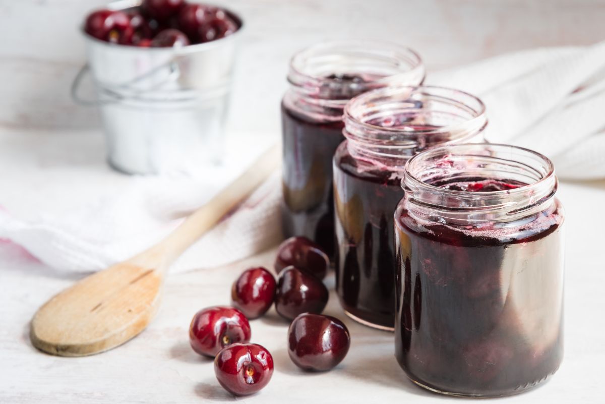 Marmellata di ciliegie, la confettura più deliziosa da fare in casa 6 marmellata di ciliegie: una scorta di frutta per l'inverno