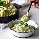 Pesto di zucchine: ricetta classica e variante con la ricotta 1 ricetta pesto di zucchine