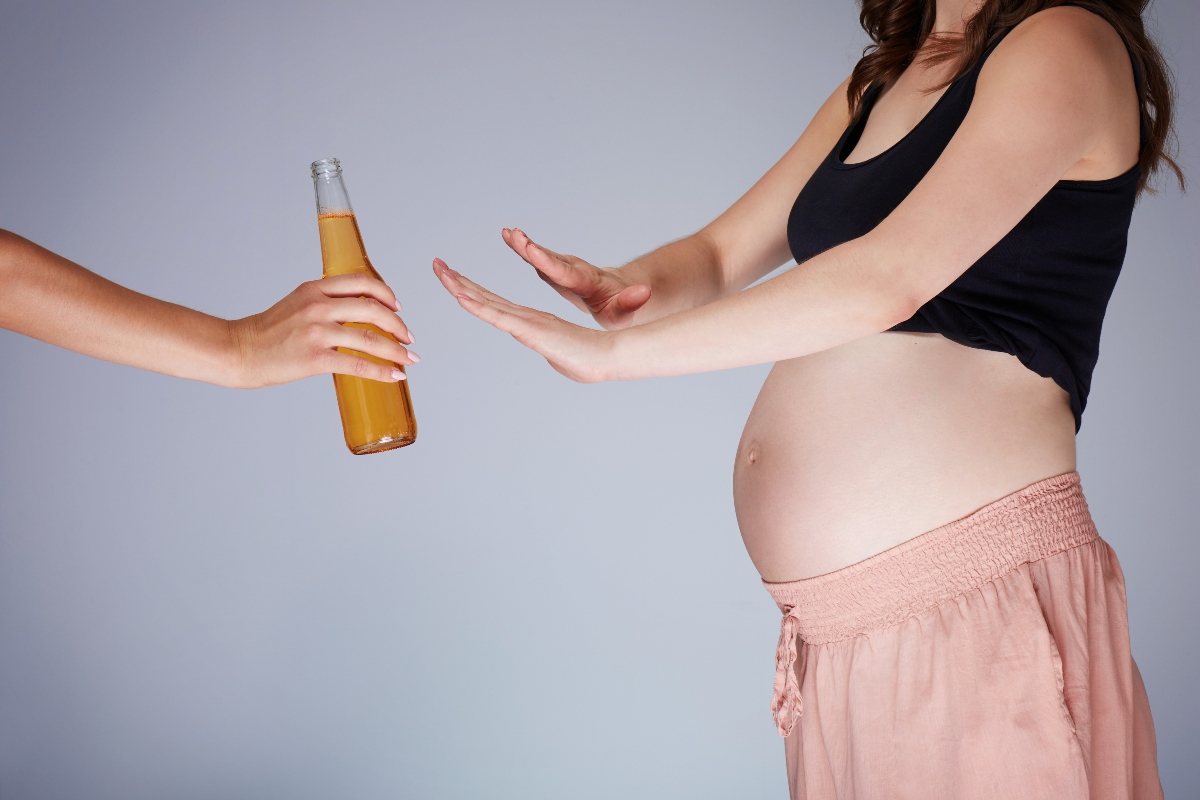 Alcolismo: che cos’è, cause, sintomi, dipendenza, danni alla salute e trattamenti 10 alcolismo in gravidanza