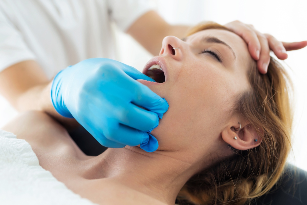 Bruxismo: cos’è, cause, sintomi, che tipo di bite scegliere, cure e rimedi naturali 13 bruxismo: fisioterapia
