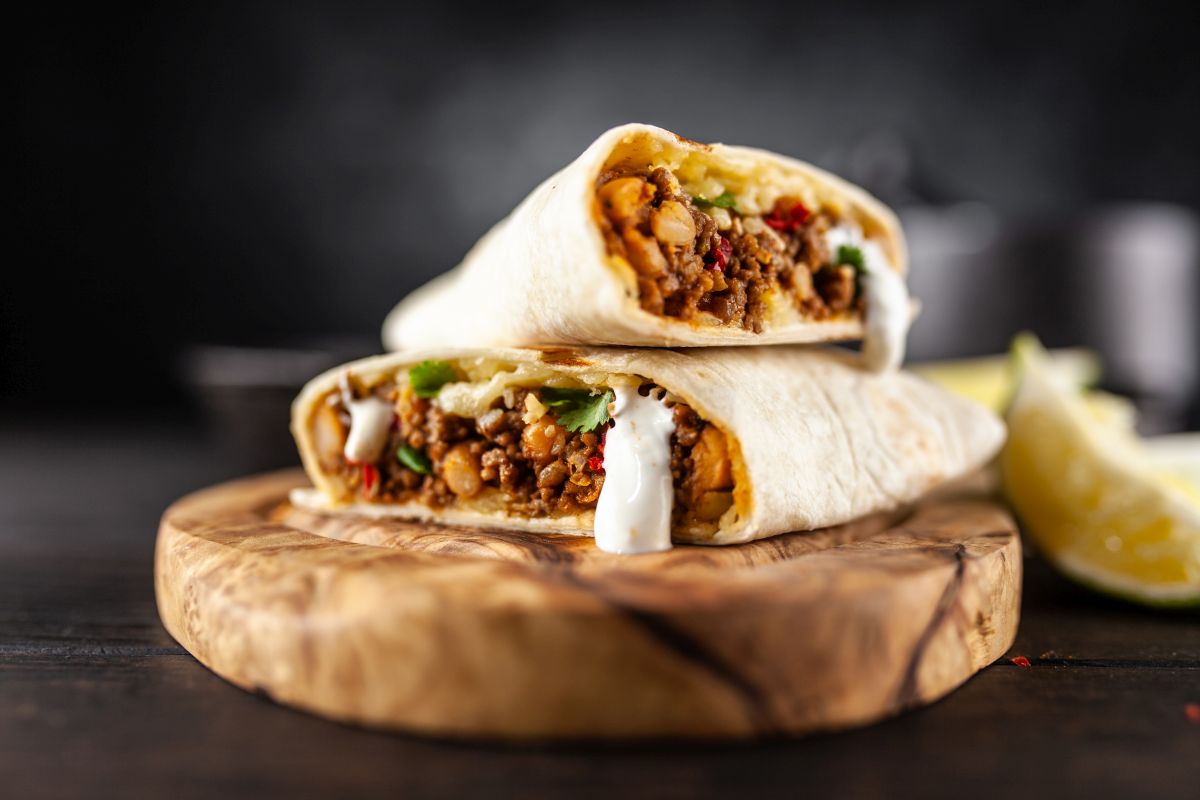 Burrito, dal Messico il delizioso rotolo con carne e formaggio 7 Burritos: deliziosi rotoli con carne e fagioli