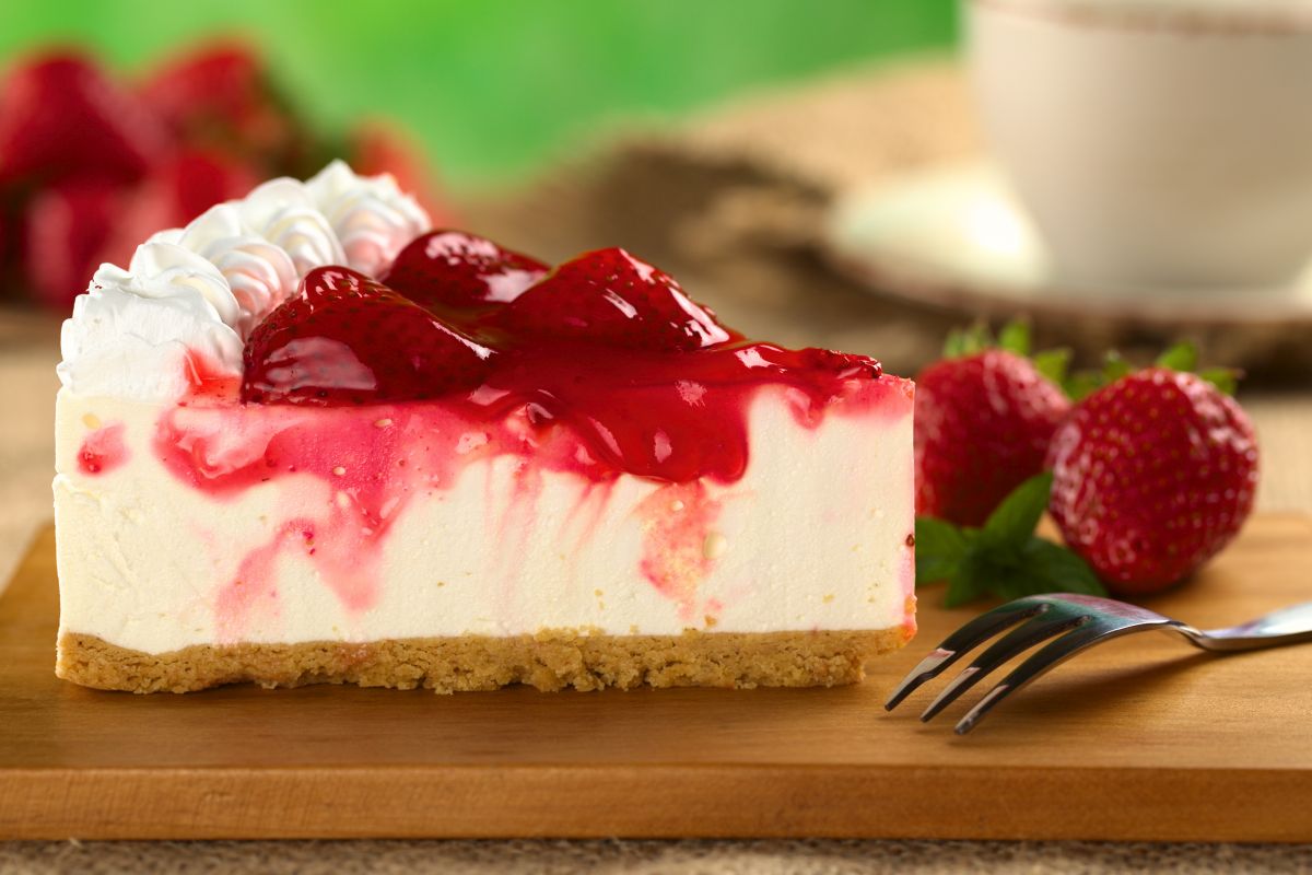 Cheesecake alle fragole, fresca, facile e golosa 4 Cheesecake alle fragole: gustosa e nutriente