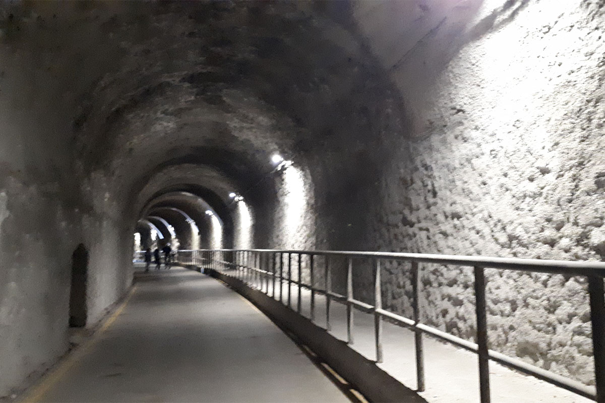 Alla scoperta dell'Argentario: Porto Santo Stefano e il fascino del passato 1 Ferrovia dimessa Porto Santo Stefano