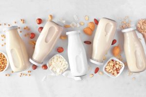 Latte vegetale: elenco, benefici e differenze con il latte vaccino