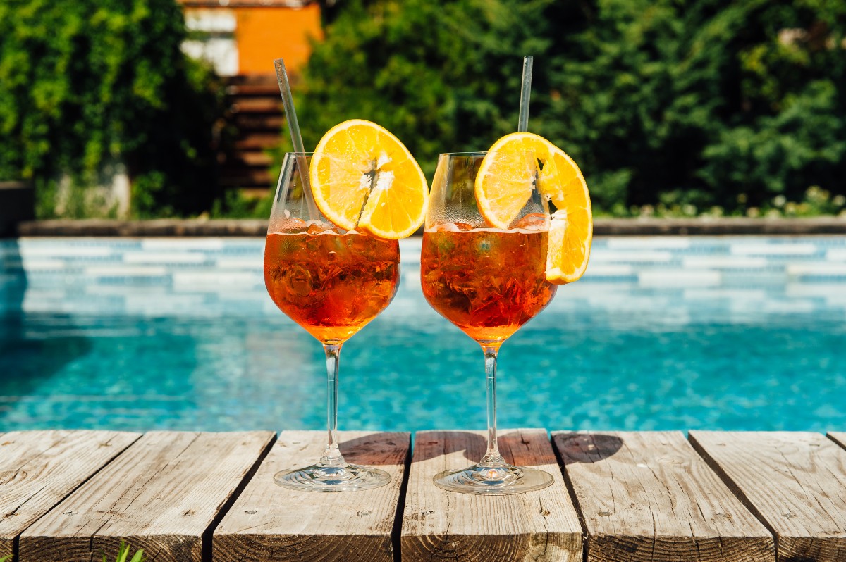 Spritz: ricetta, ingredienti e come si fa a casa 1 aperitivo spritz
