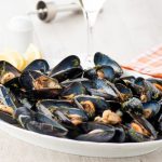 Cozze alla marinara, un antipasto leggero che profuma di mare 1 cozze alla marinara: un antipasto leggero e saporito