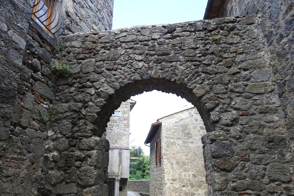 Alla scoperta di Santa Fiora: il borgo amato da Camilleri 7 santa fiora scorci