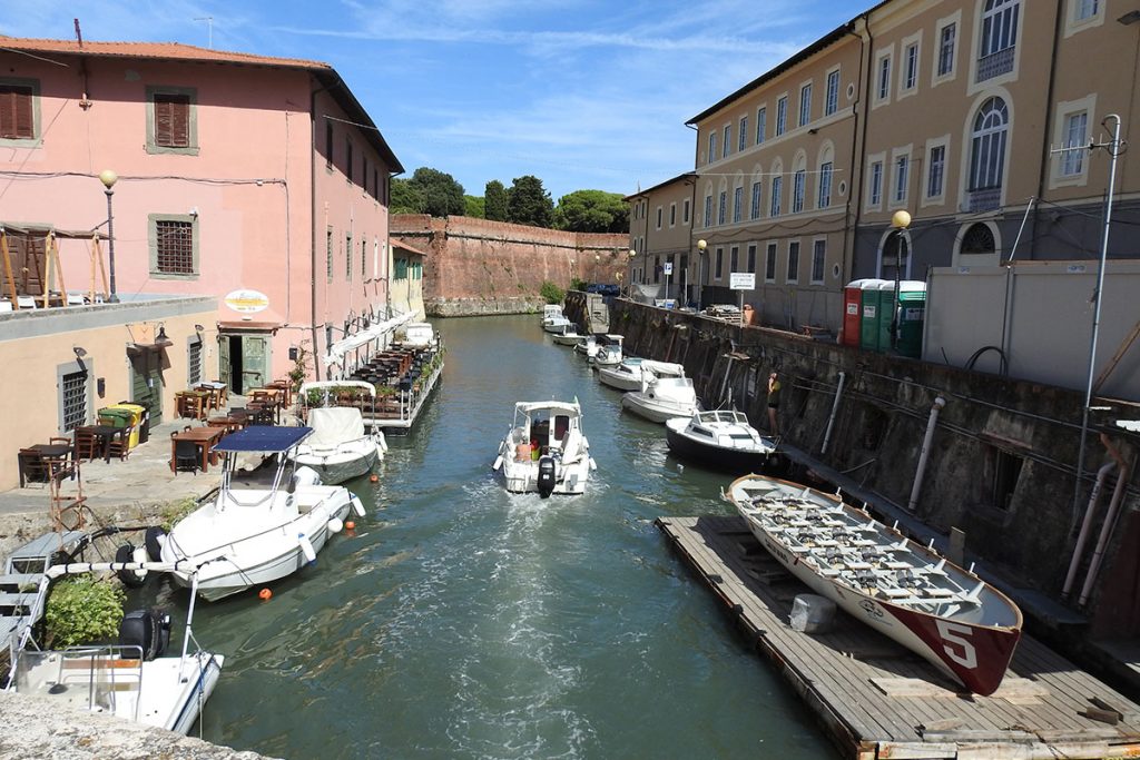 Alla scoperta di Livorno: dal tour dei canali al santuario di Montenero 7 alla scoperta di livorno nuova venezia