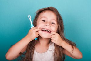 Carie dentale: cos&rsquo;&egrave;, sintomi, cause e fattori di rischio, diagnosi e cure, prevenzione
