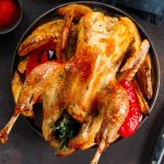 Faraona al forno, un secondo piatto raffinato e gustoso 1 faraona al forno, un secondo di grande impatto