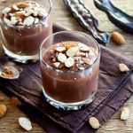 Budino di cachi e cacao: il dessert autunnale goloso con solo 130 calorie 2 Budino di cachi e cacao