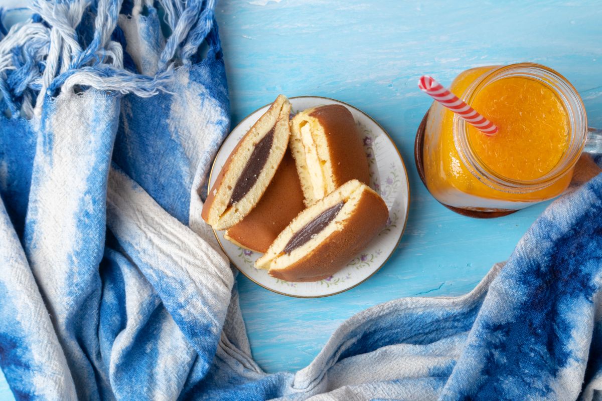 Dorayaki, le golose frittelle farcite tipiche del Giappone 6 Dorayaki alla Nutella, facili e golosi
