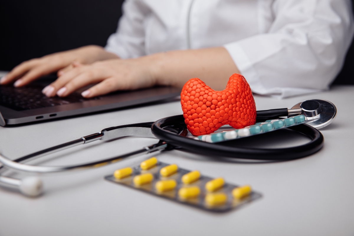 Ipertiroidismo: cos'è, cause, sintomi, diagnosi, cure e dieta 6 ipertiroidismo cure