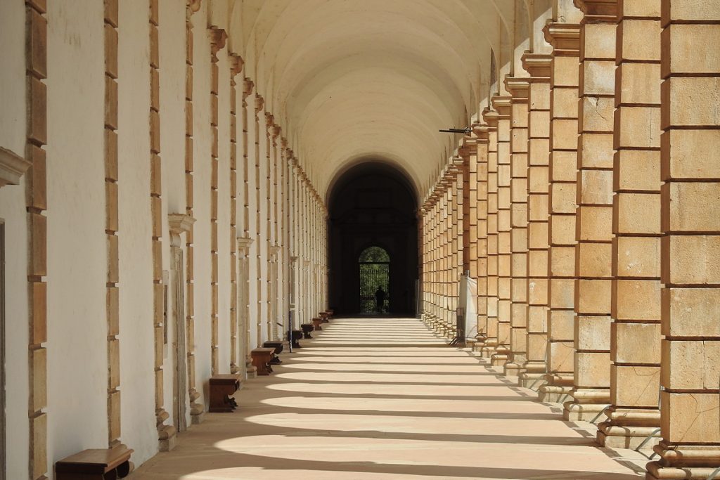 Alla scoperta della Certosa di Padula 5 padula certosa loggiato