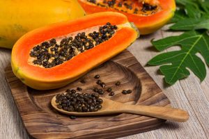 Papaya fermentata: cos&rsquo;&egrave;, a cosa serve, benefici, modalit&agrave; d&rsquo;assunzione e controindicazioni