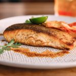 Salmone in crosta di pistacchio: ricetta al forno 1 Salmone con pistacchio ricetta