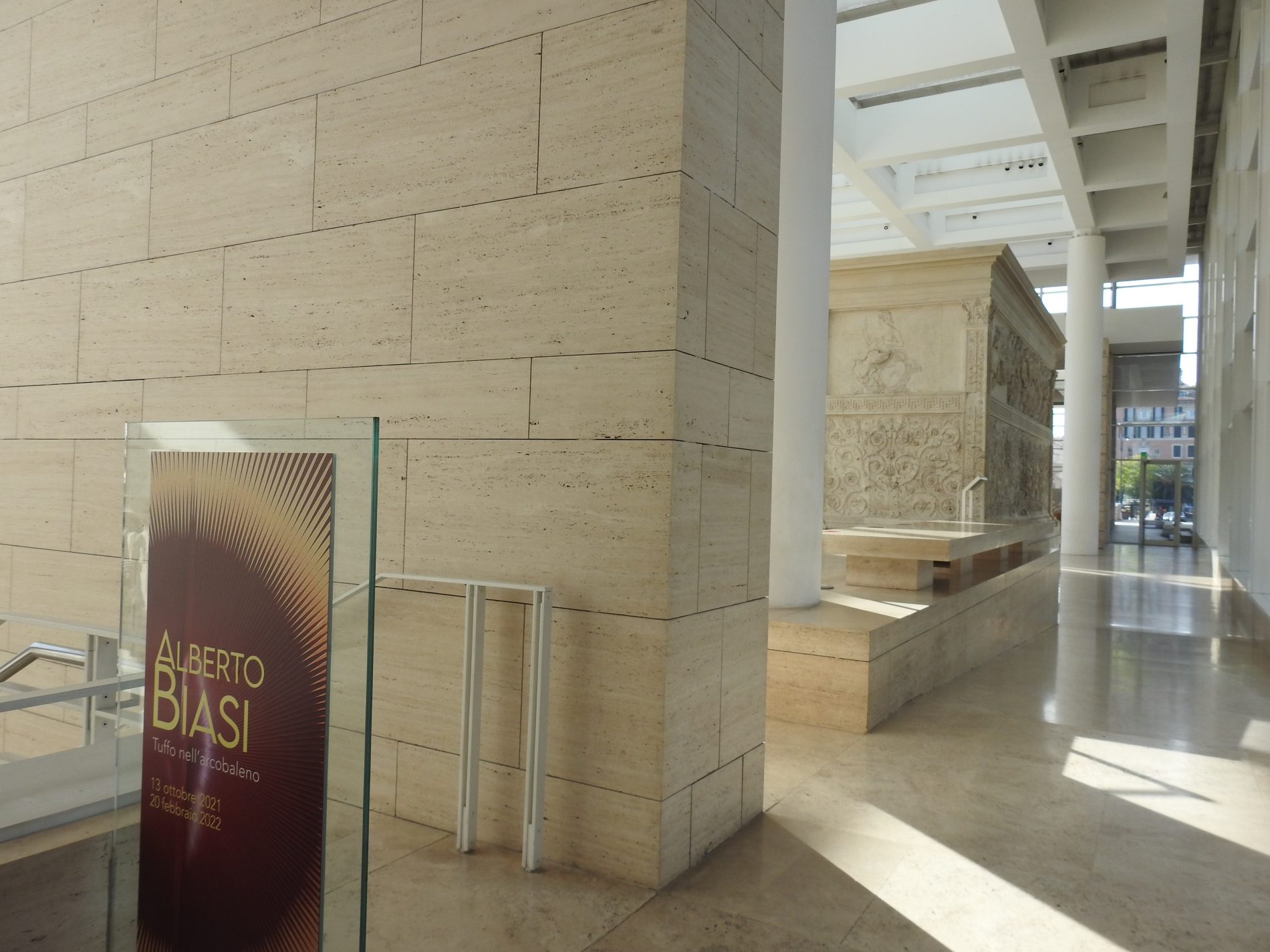 Alla scoperta dell'Ara Pacis con Alberto Biasi, maestro dell'Optical Art 5 ara pacis interno 2