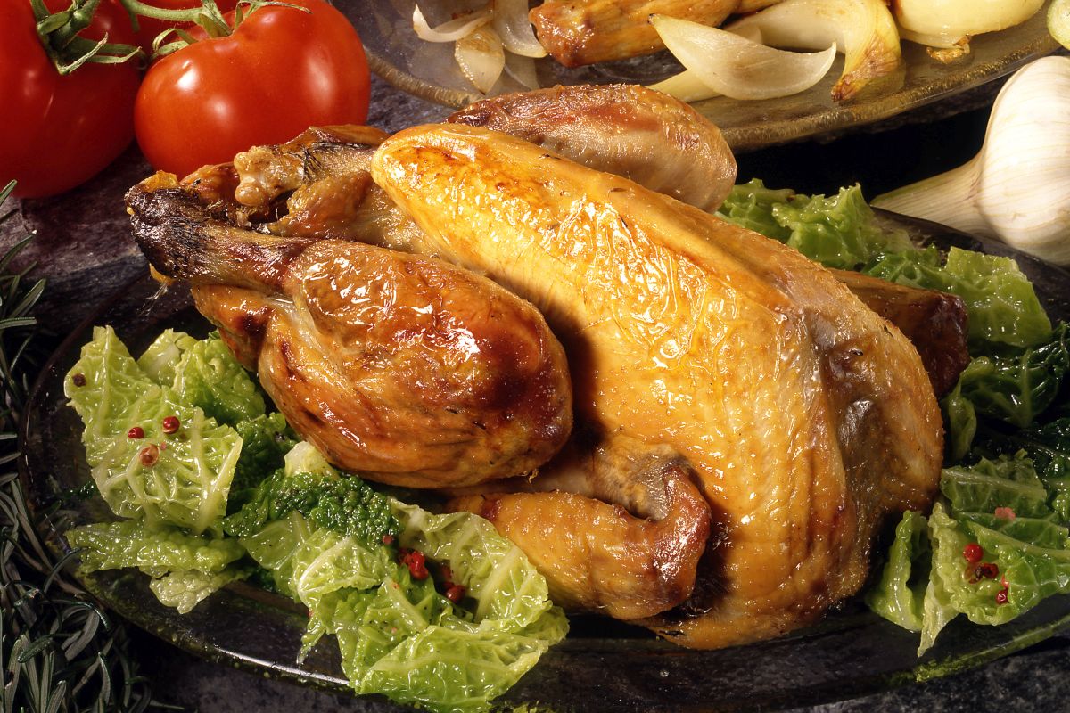 Faraona ripiena, il secondo gustoso, ideale per le feste 4 faraona ripiena, scegli il ripieno che ti piace di più