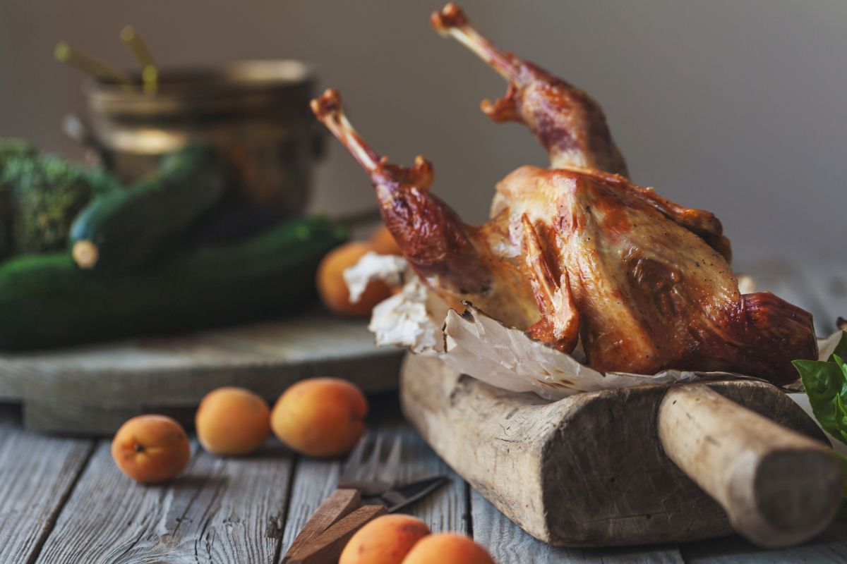 Faraona ripiena, il secondo gustoso, ideale per le feste 6 faraona ripiena, gustosa e ricca