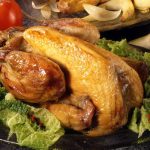 Faraona ripiena, il secondo gustoso, ideale per le feste 2 Faraona ripiena, un secondo ricco per le feste