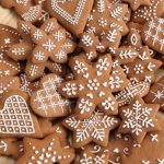 Pan di zenzero, prepara in casa i tipici dolcetti di Natale 1 Pan di zenzero, la ricetta dei biscottini di Natale