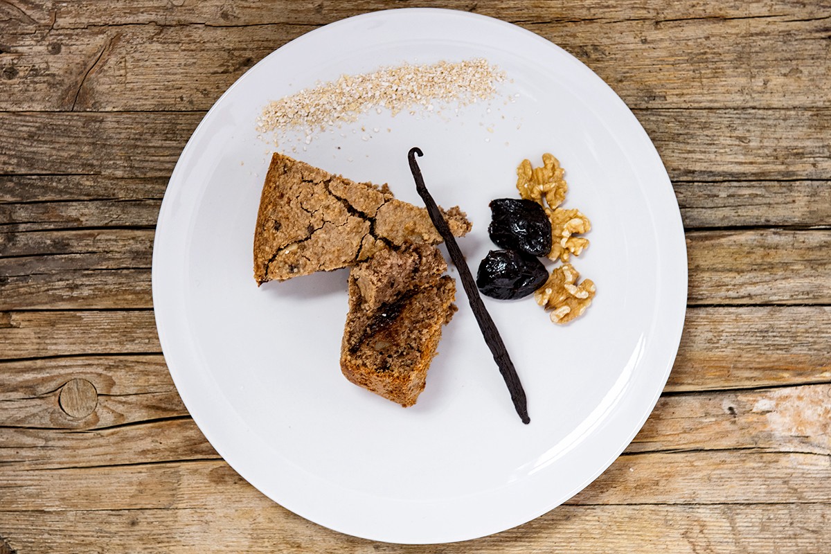 Le migliori ricette vegane per gli intolleranti 12 torta con prugne secche