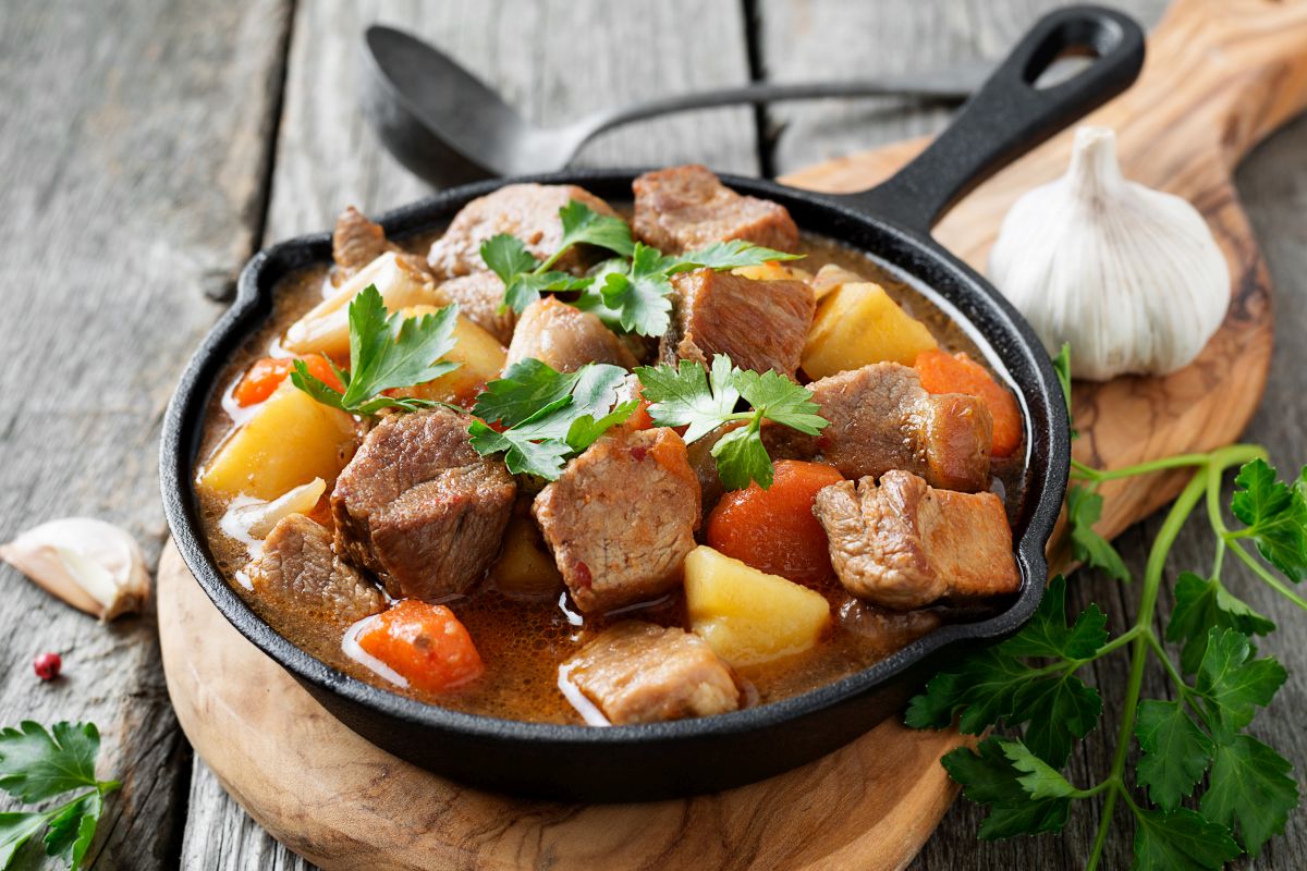 Gulash, lo stufato di carne ungherese nutriente e saporito 5 gulash a dieta