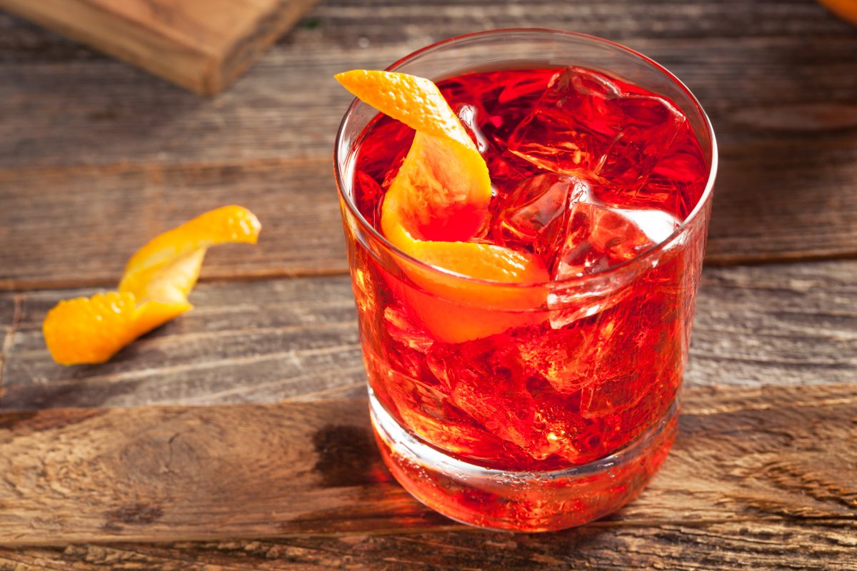 Negroni, il cocktail italiano più amato al mondo 5 Negroni l'uso in dieta