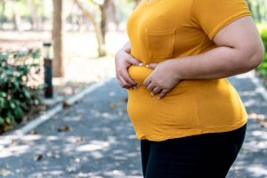 Obesit&agrave;: cos&rsquo;&egrave;, cause, sintomi, come curarla e prevenirla negli adulti e nei bambini