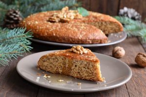 Torta alle noci, il dolce perfetto per una colazione ricca