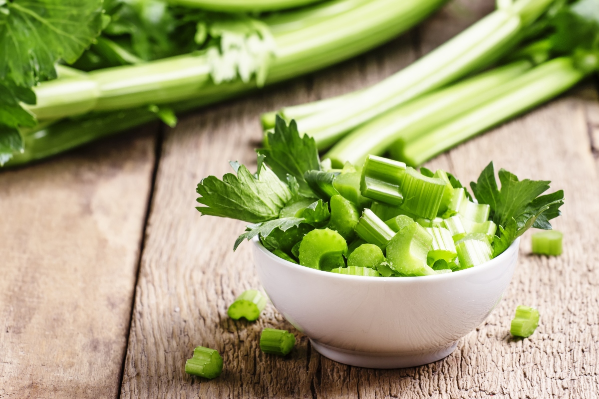 Verdure di dicembre: scopri le verdure di stagione per fare il pieno di vitamine 13 verdure di dicembre: sedano